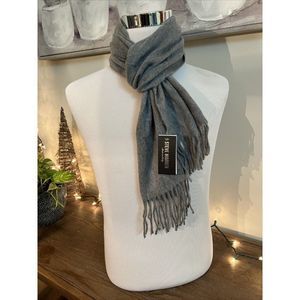 Steve Madden Mid Weight Solid Grey Muffler Scarf Gray With Fringe‎